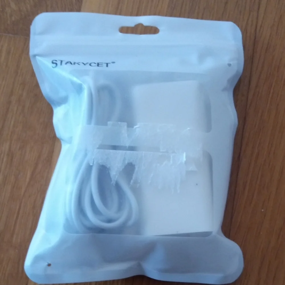 NWT iPhone 15 2-USB C Chargers